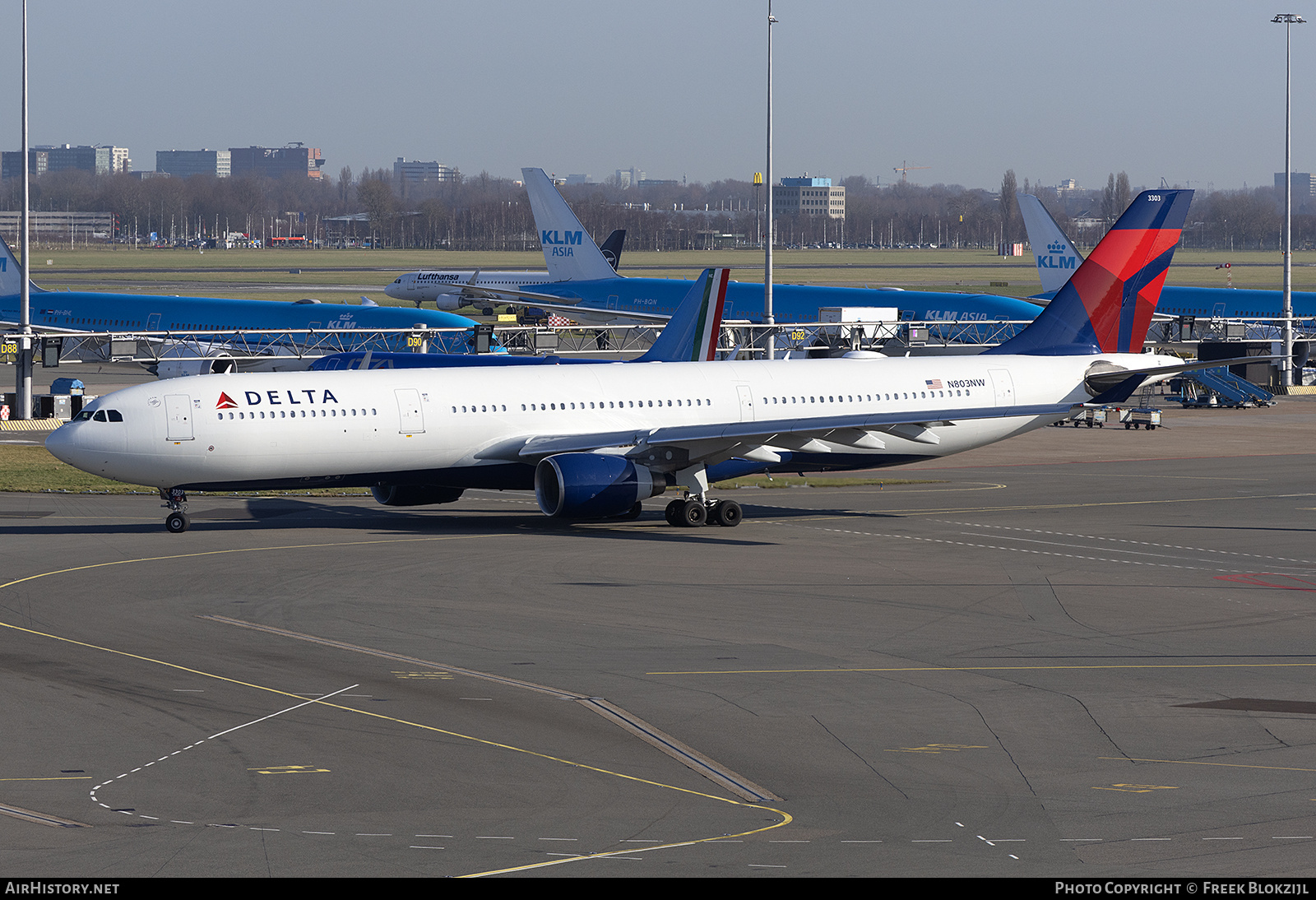 Aircraft Photo of N803NW | Airbus A330-323 | Delta Air Lines | AirHistory.net #784132