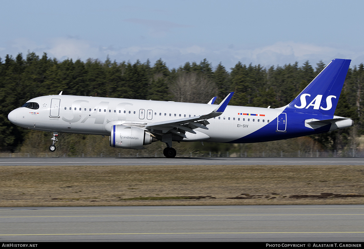Aircraft Photo of EI-SIV | Airbus A320-251N | Scandinavian Airlines - SAS | AirHistory.net #784150