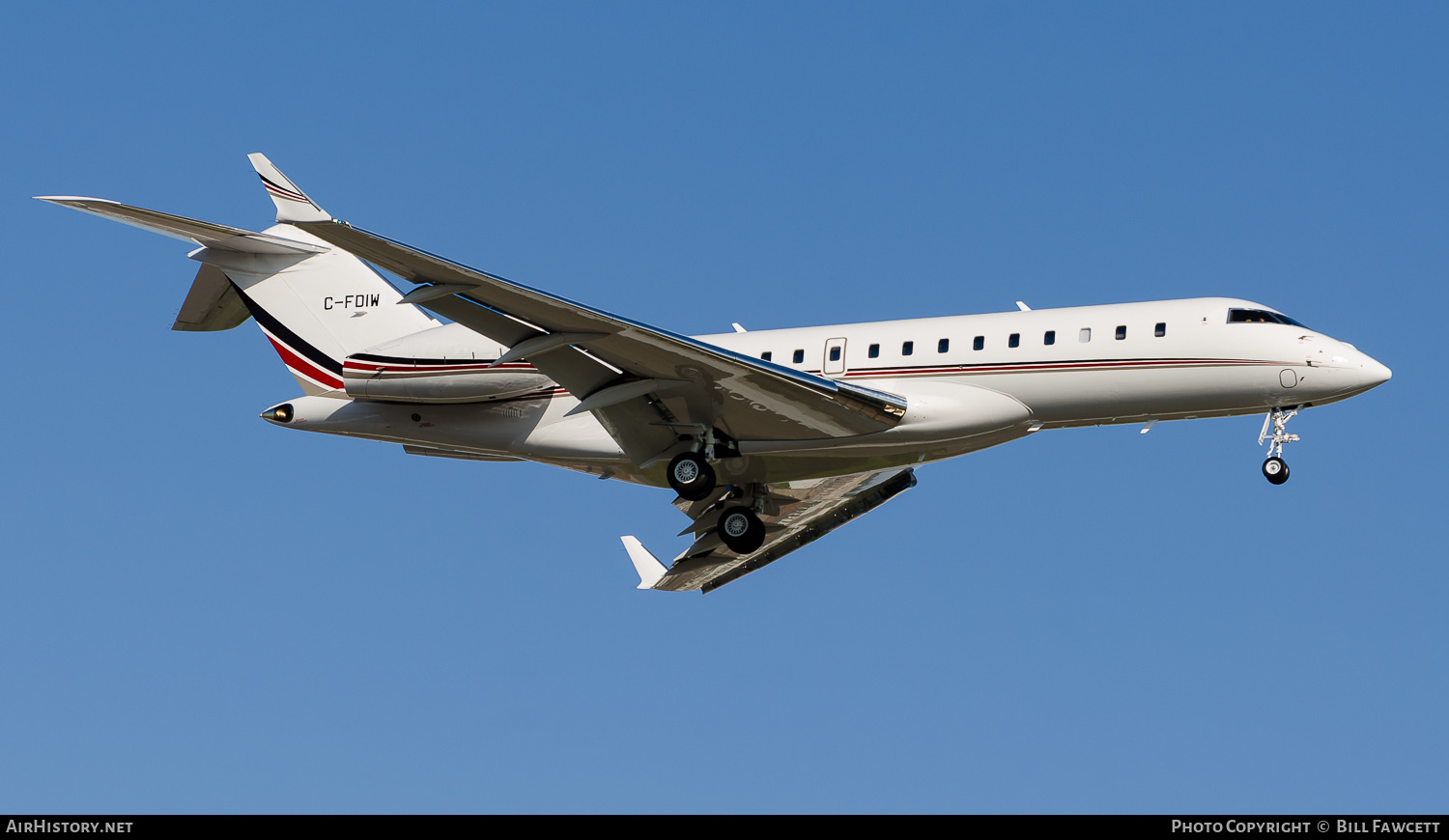 Aircraft Photo of C-FDIW | Bombardier Global 6000 (BD-700-1A10) | AirHistory.net #784164
