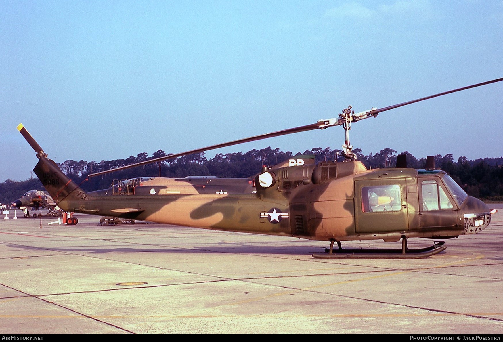 Aircraft Photo of 64-15486 / 15486 | Bell UH-1P Iroquois | USA - Air Force | AirHistory.net #784253