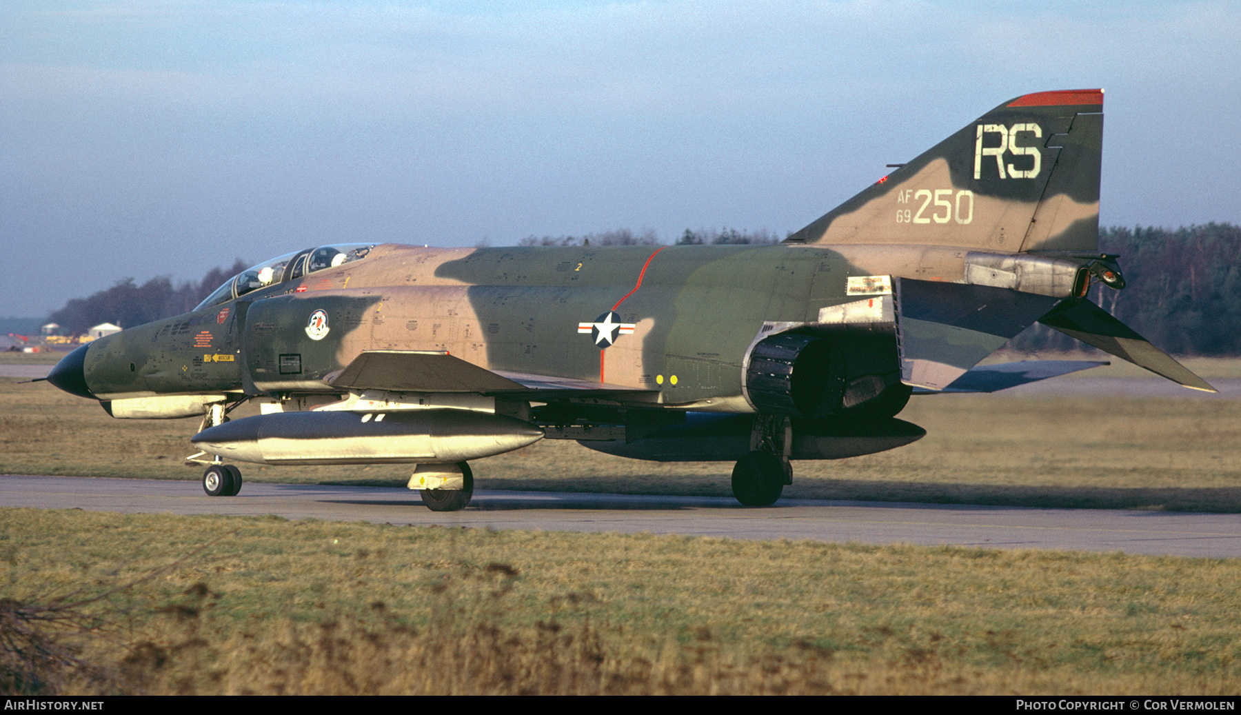 Aircraft Photo of 69-0250 / AF69-250 | McDonnell Douglas F-4E Phantom II | USA - Air Force | AirHistory.net #784260