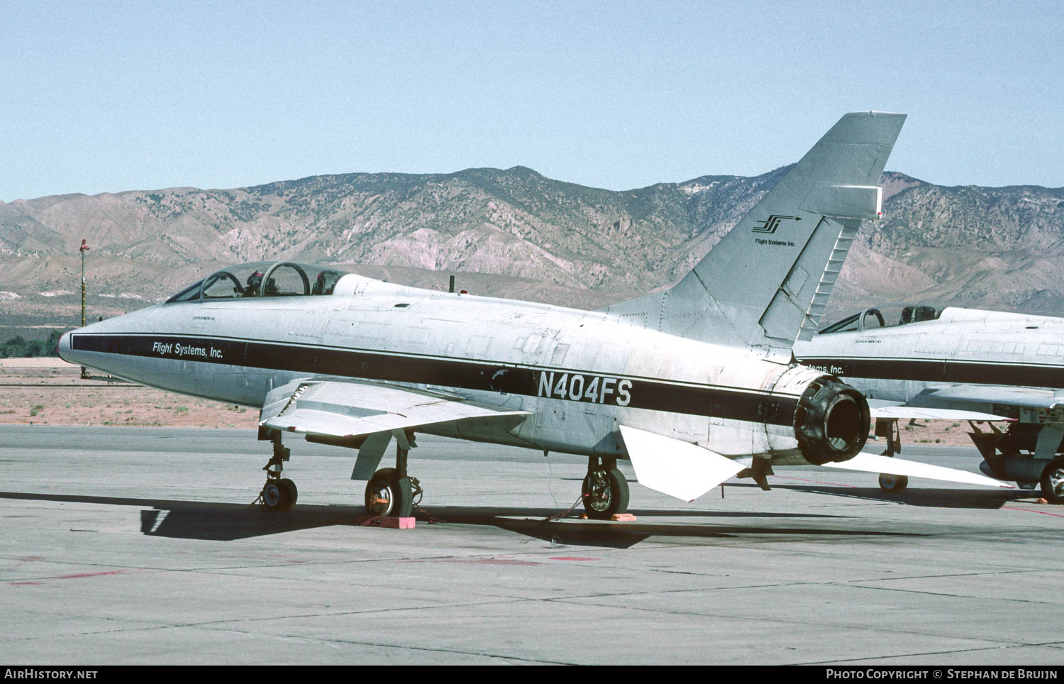 Aircraft Photo of N404FS | North American F-100F Super Sabre | Flight Systems Inc. | AirHistory.net #784288