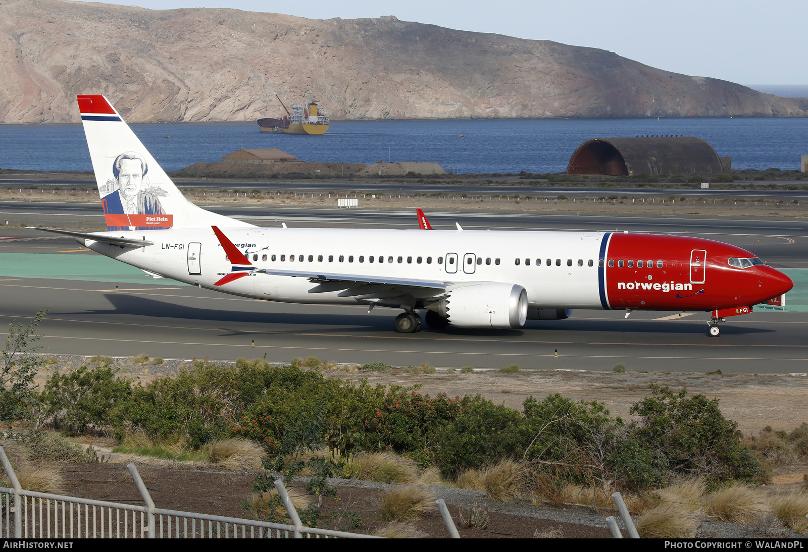 Aircraft Photo of LN-FGI | Boeing 737-8 Max 8 | Norwegian | AirHistory.net #784329