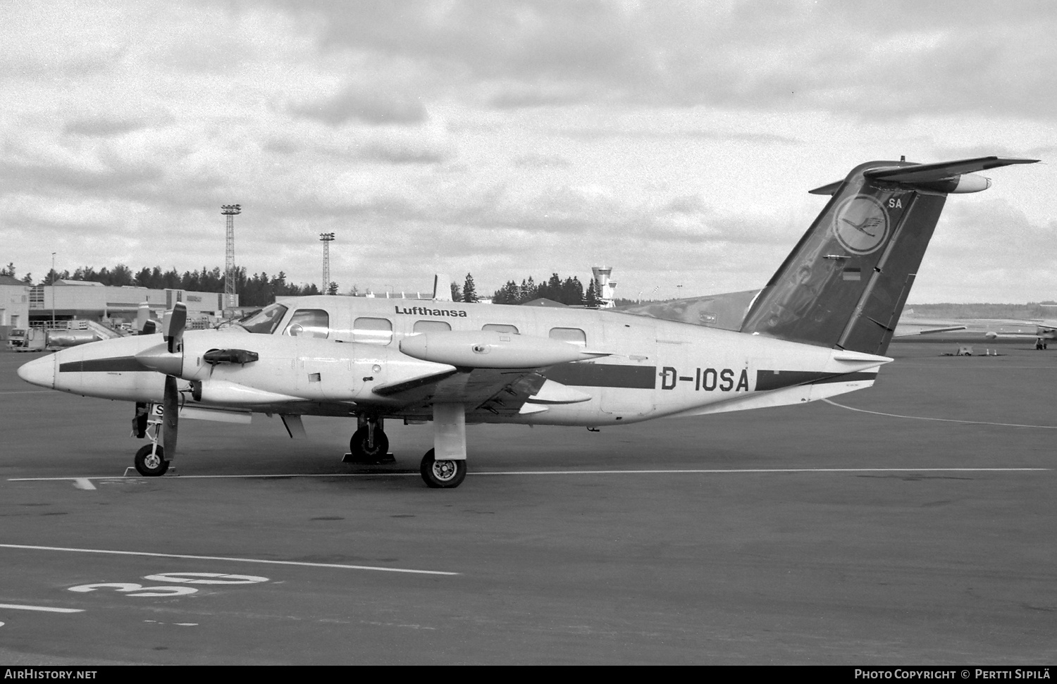 Aircraft Photo of D-IOSA | Piper PA-42-720 Cheyenne IIIA | Lufthansa | AirHistory.net #784337