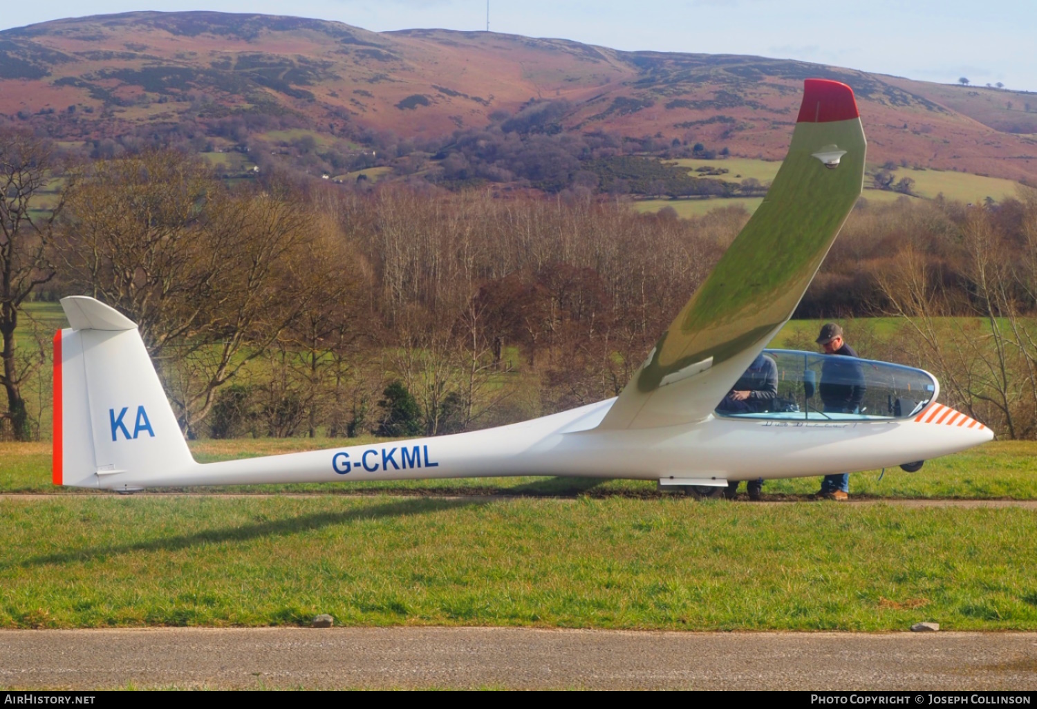 Aircraft Photo of G-CKML | Schempp-Hirth Duo Discus T | AirHistory.net #784338