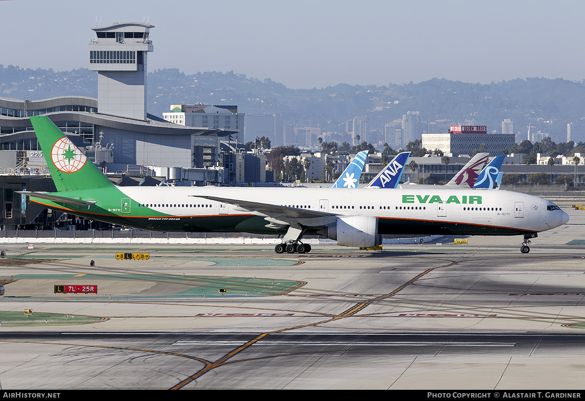 Aircraft Photo of B-16711 | Boeing 777-35E/ER | EVA Air | AirHistory.net #784503