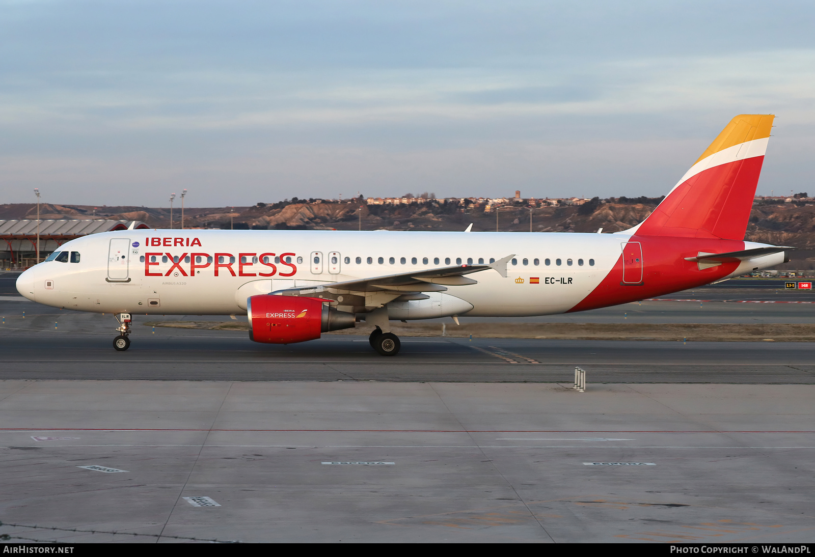 Aircraft Photo of EC-ILR | Airbus A320-214 | Iberia Express | AirHistory.net #784539