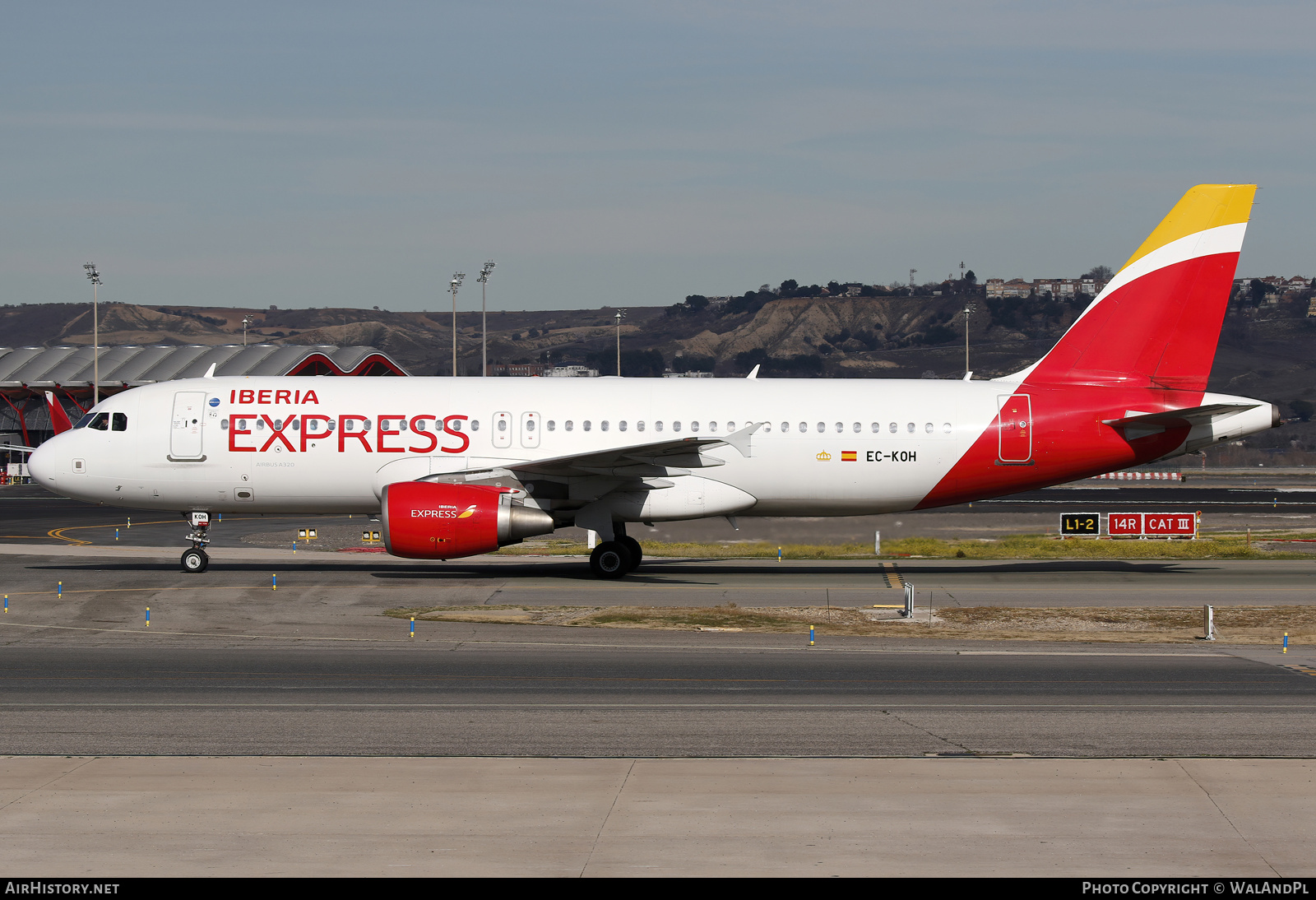 Aircraft Photo of EC-KOH | Airbus A320-214 | Iberia Express | AirHistory.net #784541