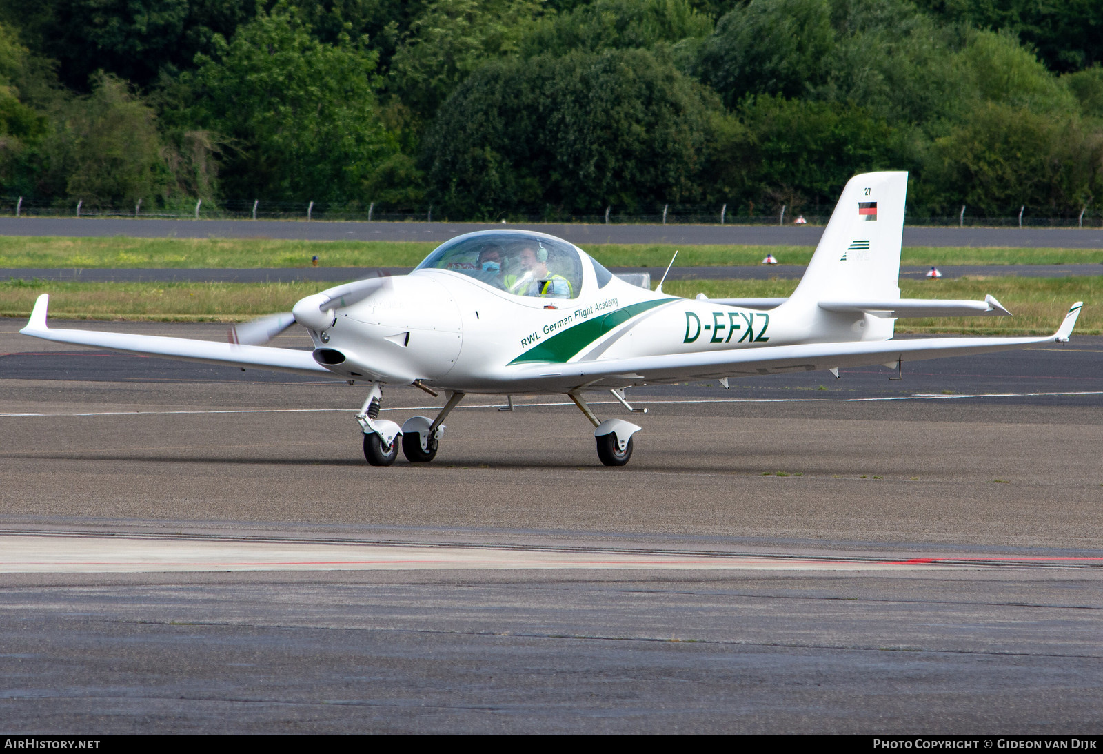 Aircraft Photo of D-EFXZ | Aquila AT01 A210 | RWL German Flight Academy | AirHistory.net #784645