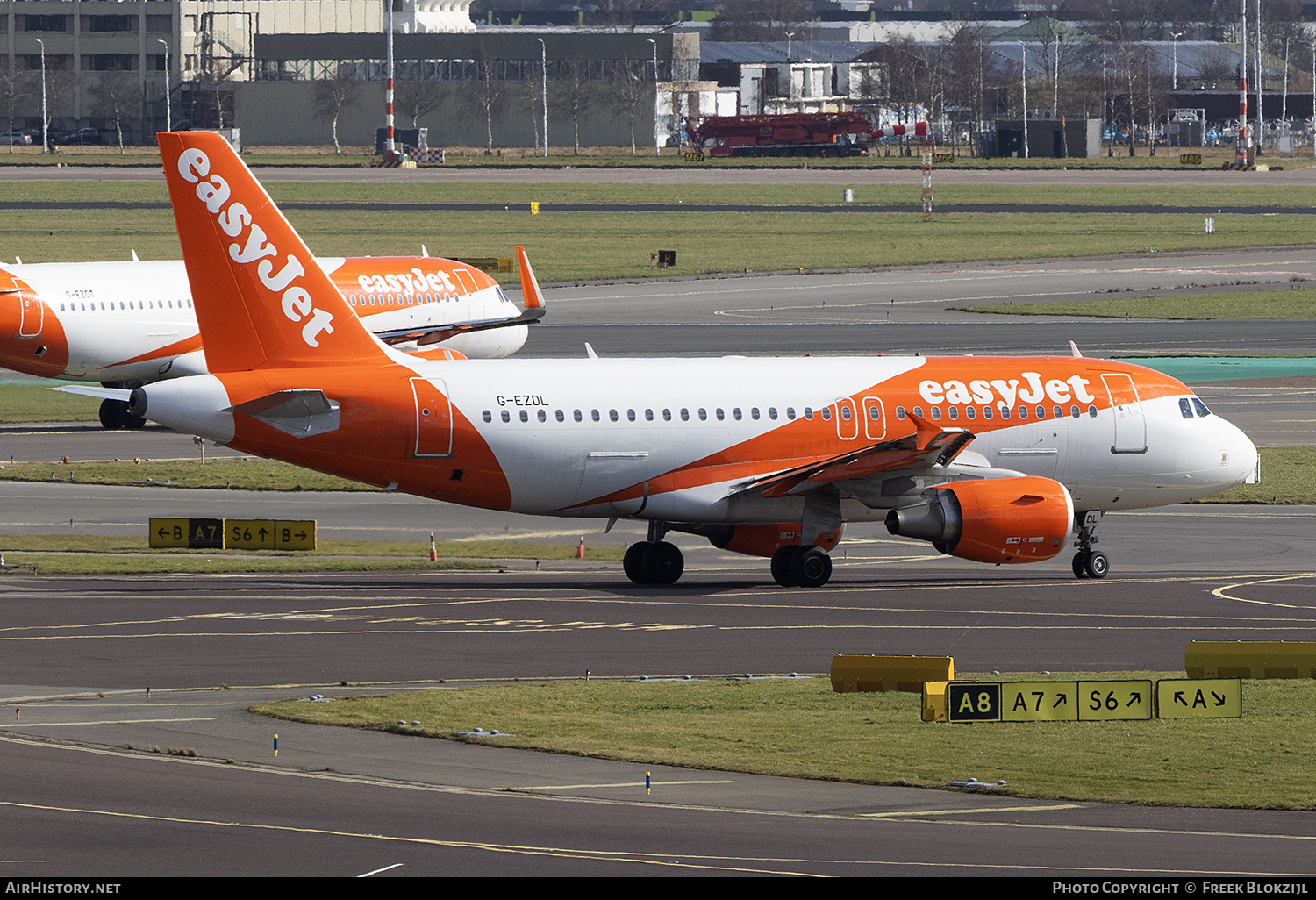 Aircraft Photo of G-EZDL | Airbus A319-111 | EasyJet | AirHistory.net #784650
