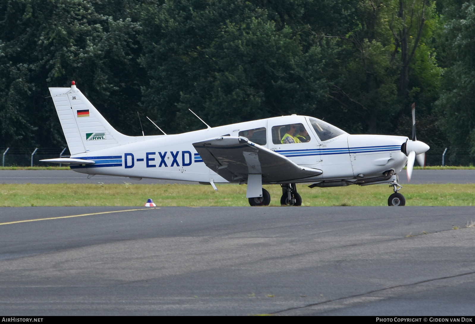 Aircraft Photo of D-EXXD | Piper PA-28R-201 Arrow | RWL German Flight Academy | AirHistory.net #784652