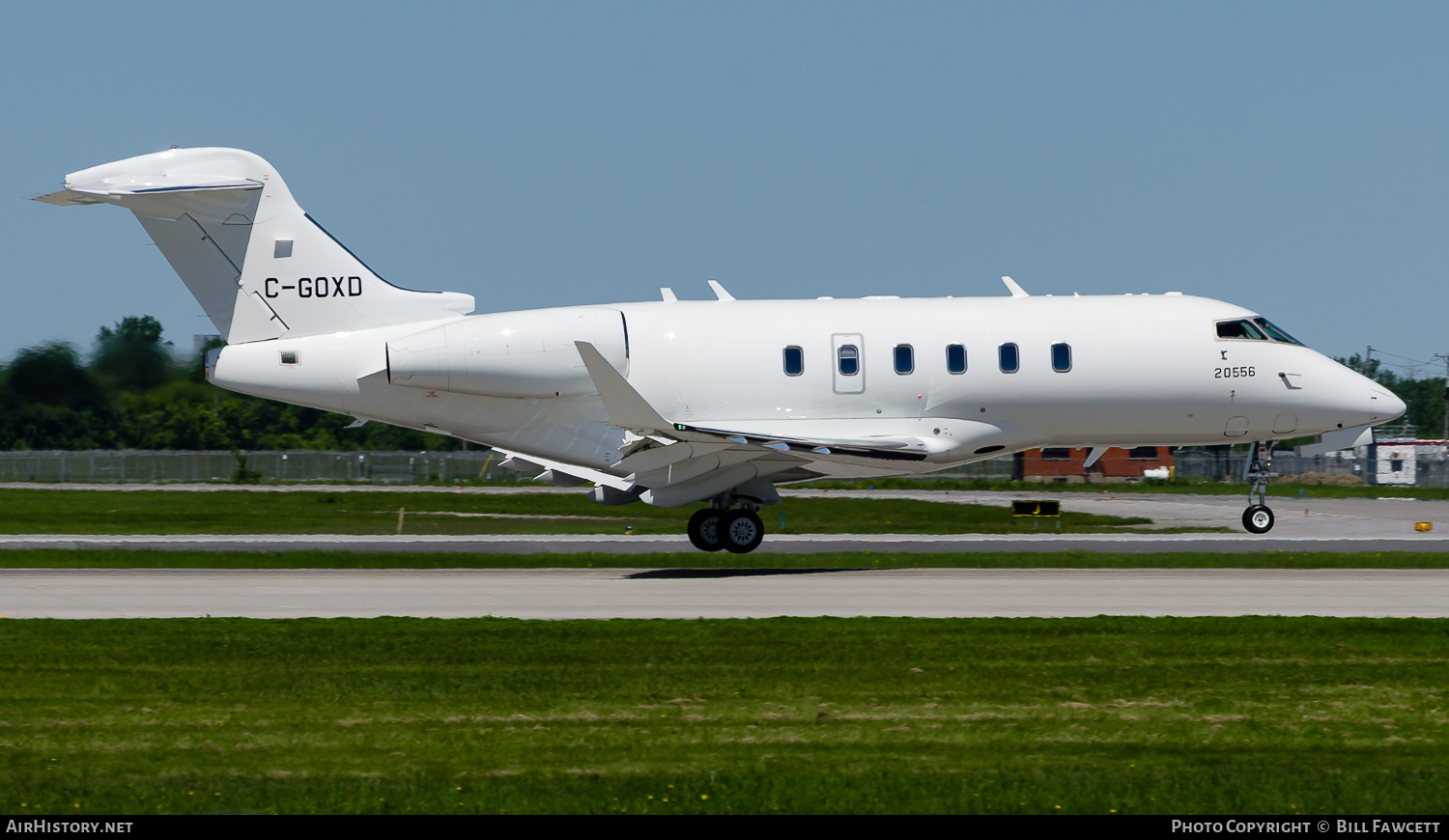 Aircraft Photo of C-GOXD | Bombardier Challenger 350 (BD-100-1A10) | AirHistory.net #784662