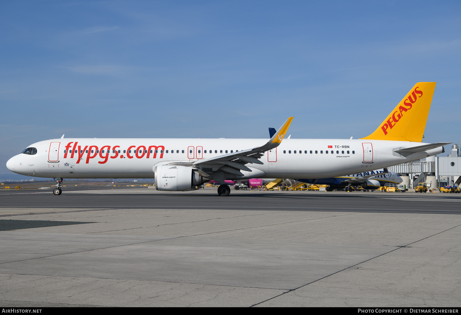 Aircraft Photo of TC-RBN | Airbus A321-251NX | Pegasus Airlines | AirHistory.net #784884