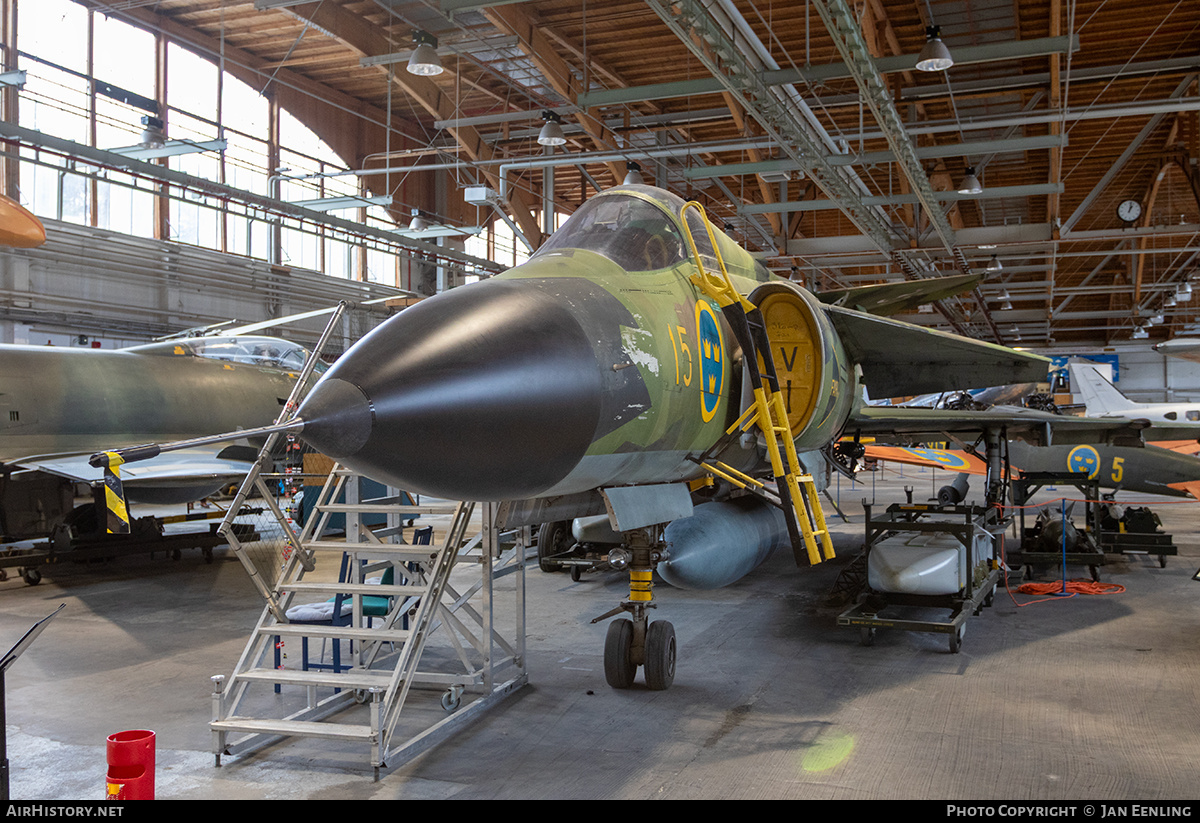 Aircraft Photo of 37080 | Saab AJ37 Viggen | Sweden - Air Force | AirHistory.net #785035