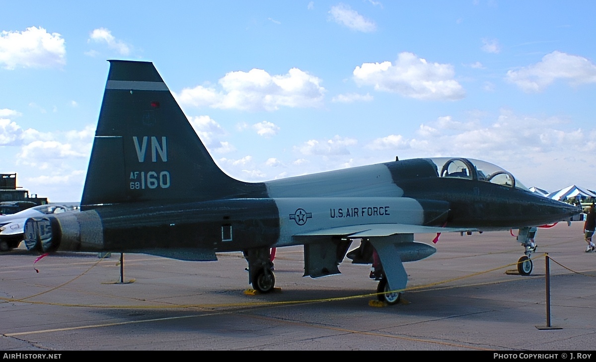 Aircraft Photo of 68-8160 / AF68160 | Northrop T-38C Talon | USA - Air Force | AirHistory.net #785085