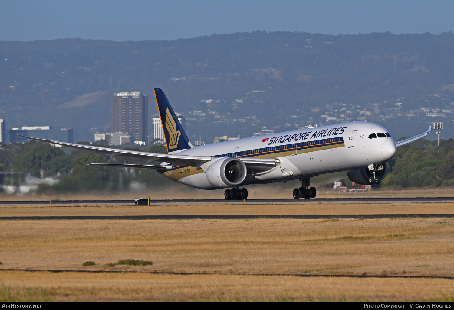 Aircraft Photo of 9V-SCI | Boeing 787-10 Dreamliner | Singapore Airlines | AirHistory.net #785088