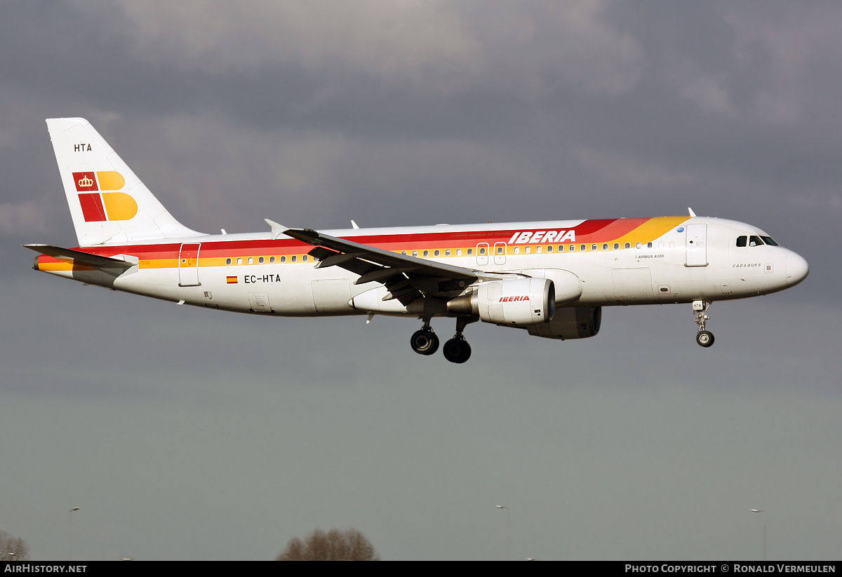 Aircraft Photo of EC-HTA | Airbus A320-214 | Iberia | AirHistory.net #785192