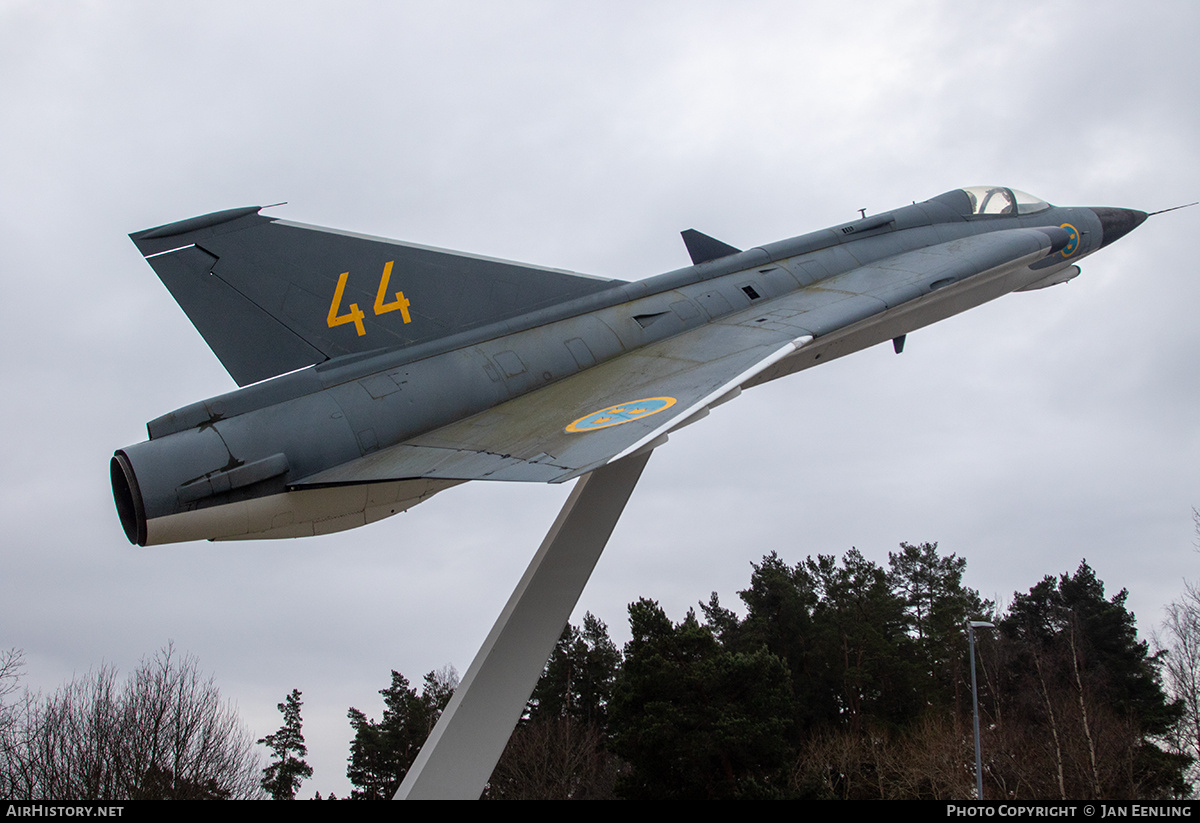 Aircraft Photo of 35583 | Saab J35F-2 Draken | Sweden - Air Force | AirHistory.net #785227