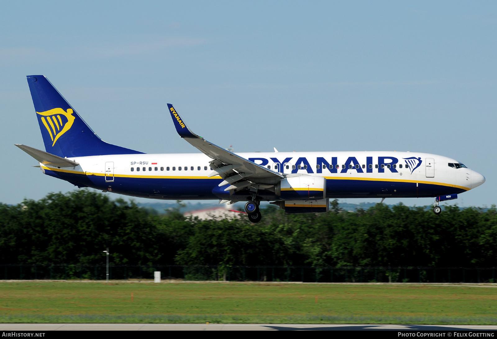 Aircraft Photo of SP-RSU | Boeing 737-8AS | Ryanair | AirHistory.net #785338