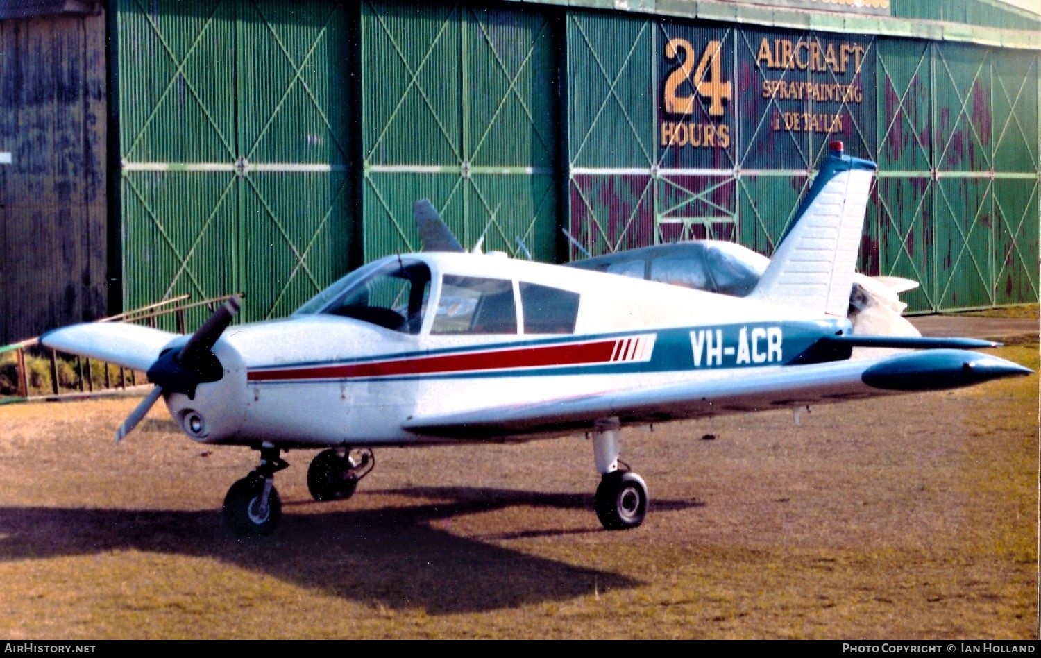 Aircraft Photo of VH-ACR | Piper PA-28-140 Cherokee | AirHistory.net #785397