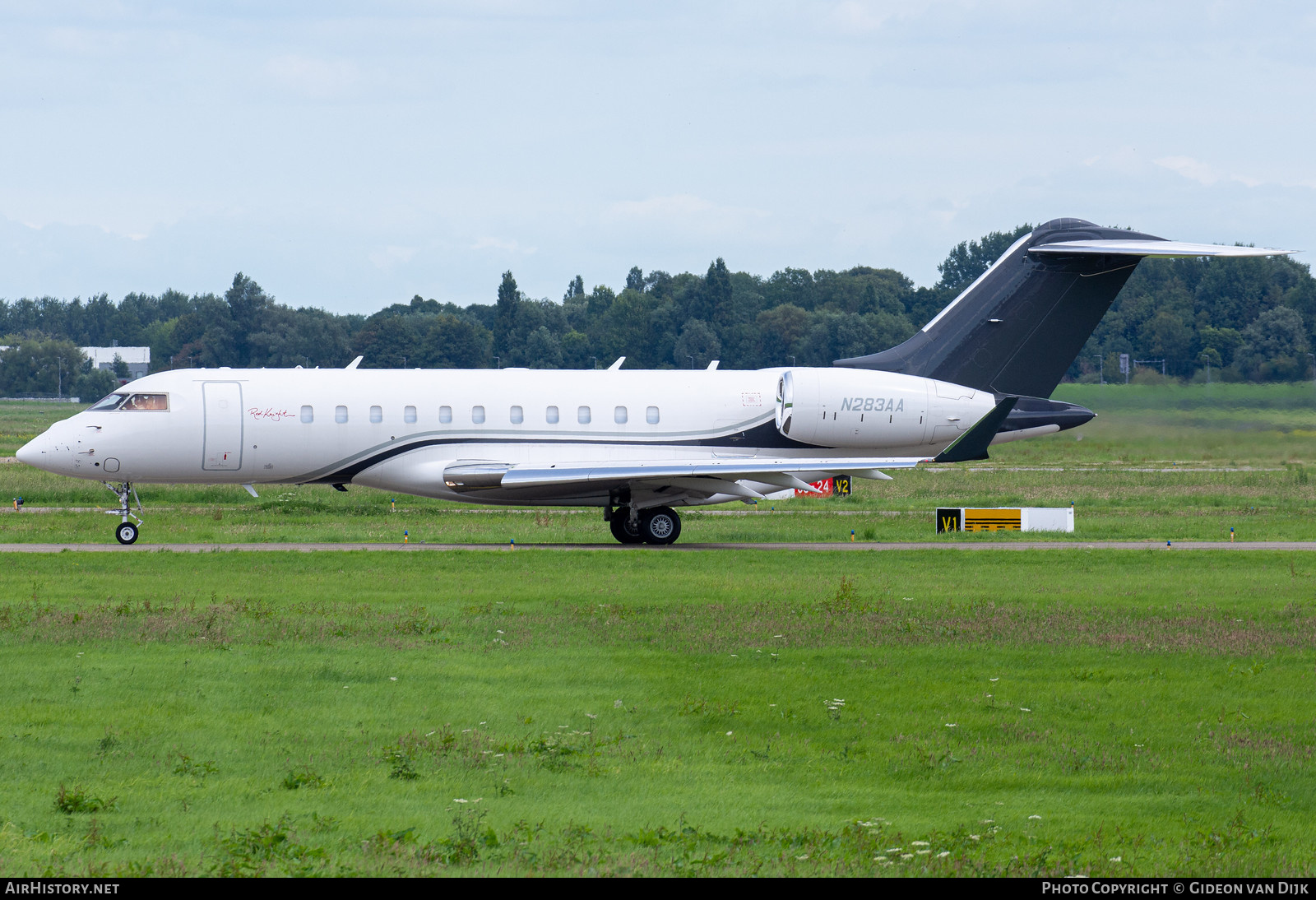 Aircraft Photo of N283AA | Bombardier Global 5000 (BD-700-1A11) | AirHistory.net #785458