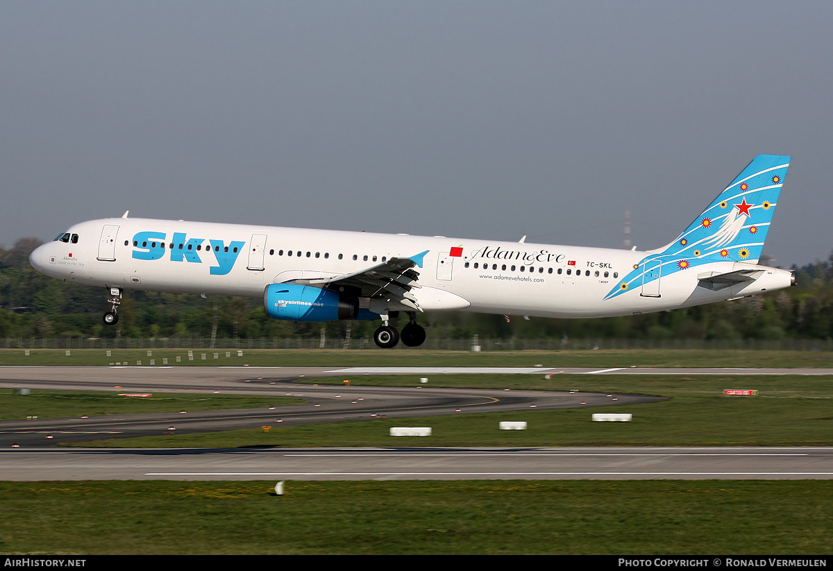 Aircraft Photo of TC-SKL | Airbus A321-231 | Sky Airlines | AirHistory.net #785546