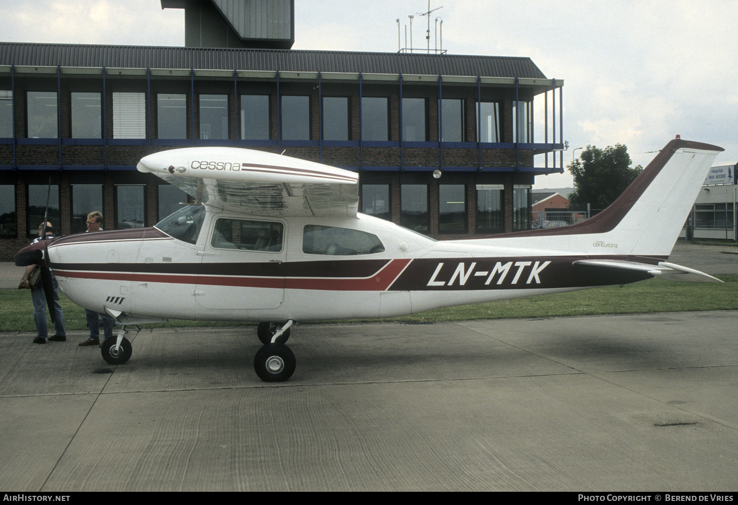 Aircraft Photo of LN-MTK | Cessna T210M Turbo Centurion II | AirHistory.net #785552