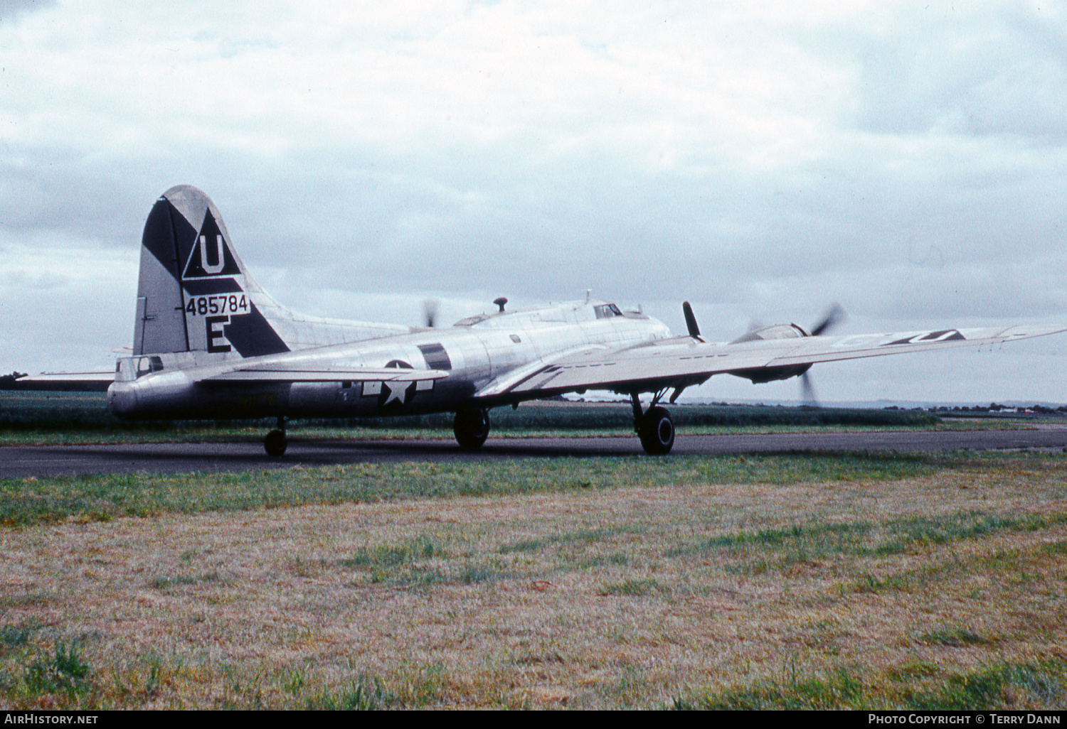 Aircraft Photo of N17TE / 485784 | Boeing B-17G Flying Fortress | USA - Air Force | AirHistory.net #785571