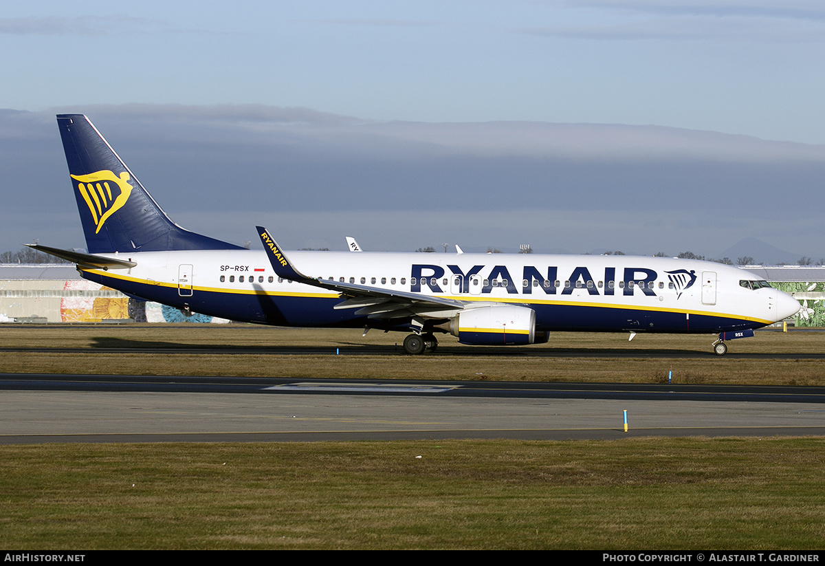 Aircraft Photo of SP-RSX | Boeing 737-800 | Ryanair | AirHistory.net #785662