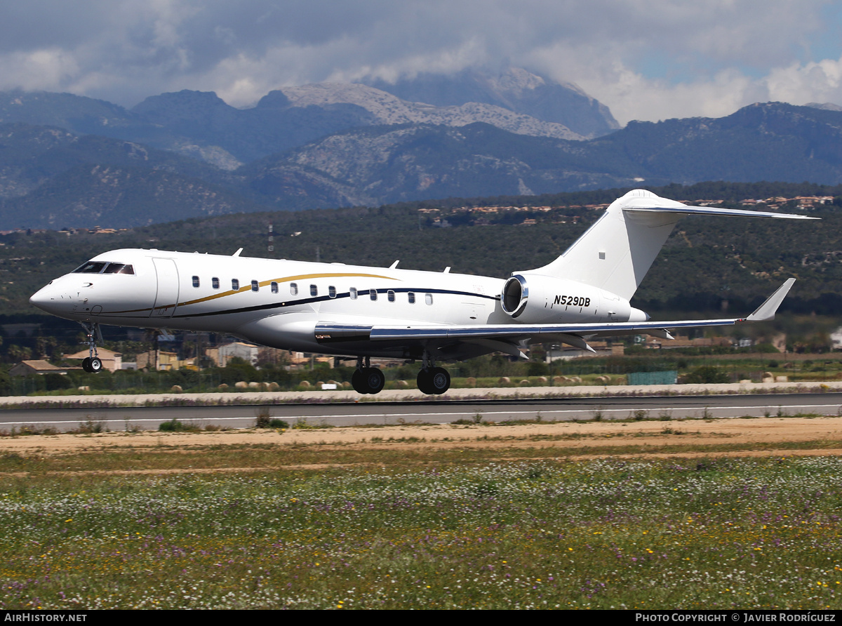 Aircraft Photo of N529DB | Bombardier Global 6000 (BD-700-1A10) | AirHistory.net #785670
