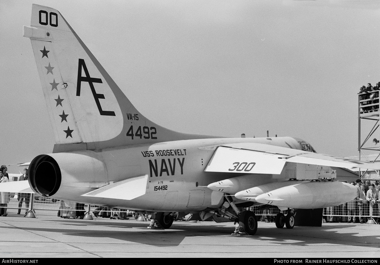 Aircraft Photo of 154492 / 4492 | LTV A-7B Corsair II | USA - Navy | AirHistory.net #785676
