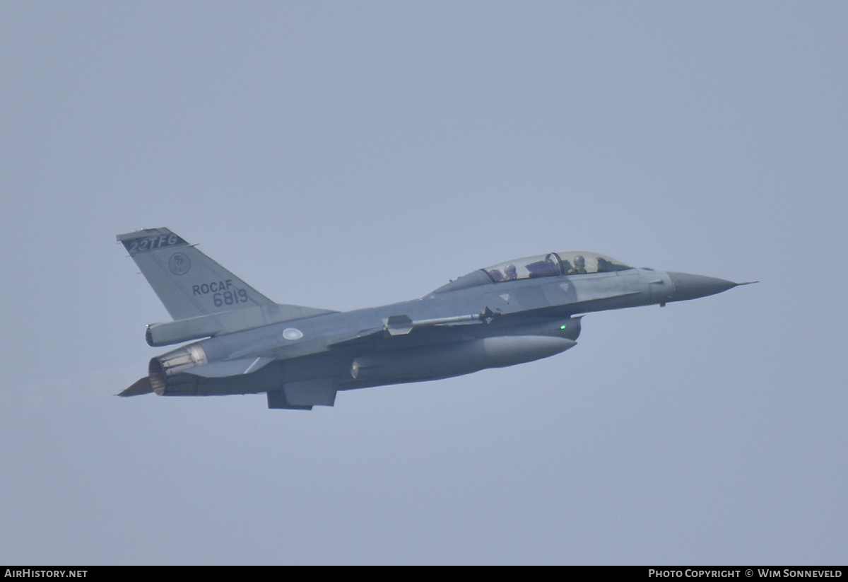 Aircraft Photo of 6819 | General Dynamics F-16V Fighting Falcon | Taiwan - Air Force | AirHistory.net #785801