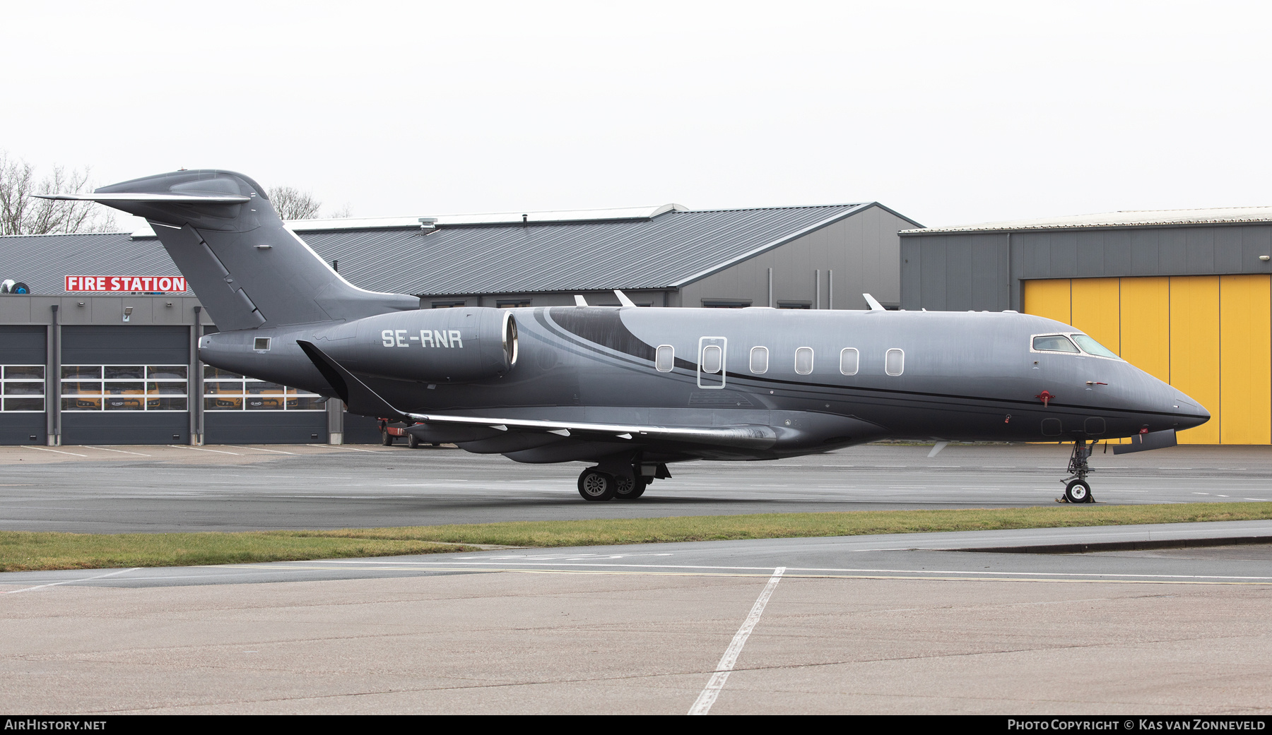 Aircraft Photo of SE-RNR | Bombardier Challenger 350 (BD-100-1A10) | AirHistory.net #785831
