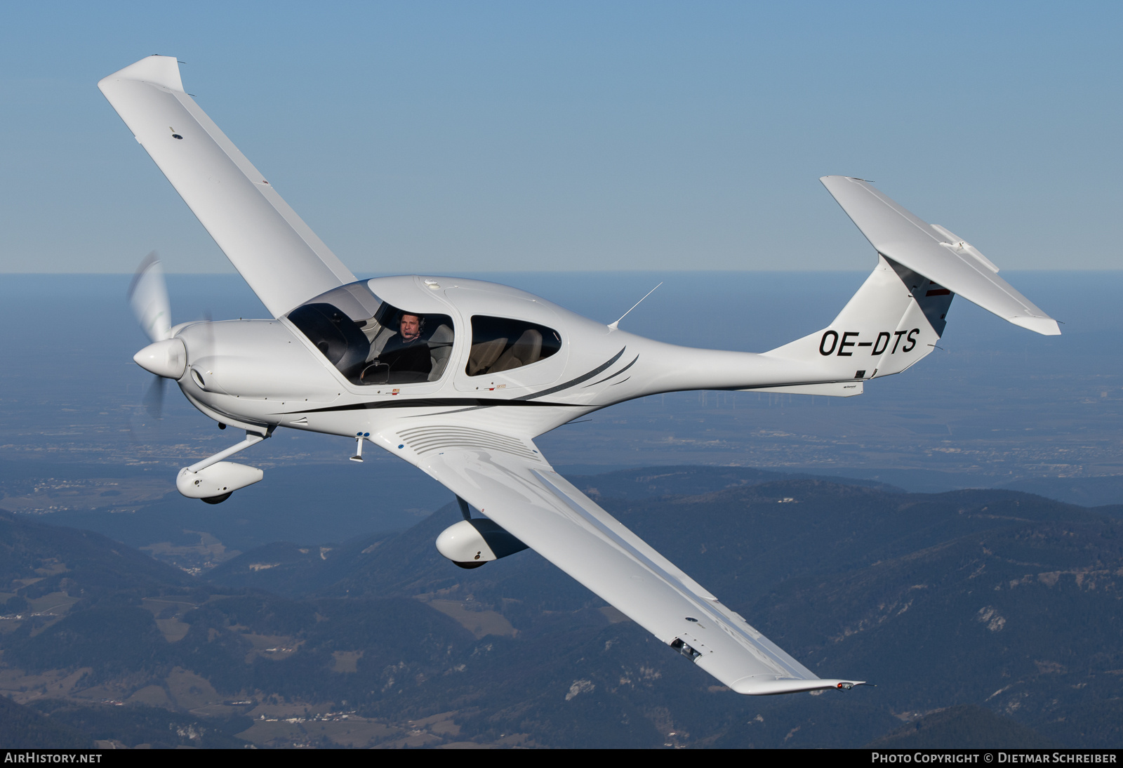 Aircraft Photo of OE-DTS | Diamond DA40-180 Diamond Star | AirHistory.net #785913