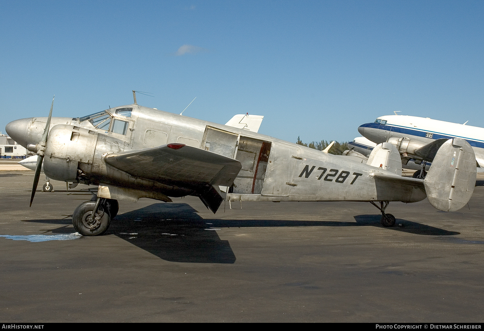 Aircraft Photo of N728T | Beech E18S | Tol Air | AirHistory.net #785929