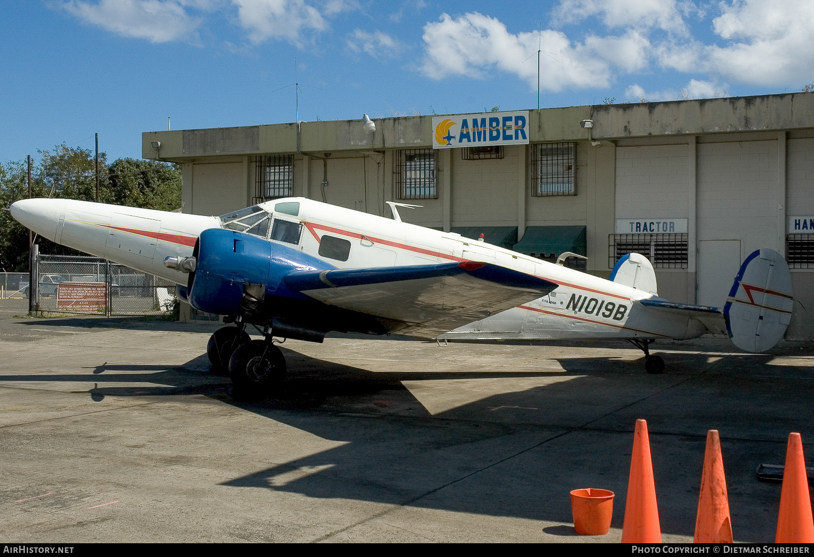 Aircraft Photo of N1019B | Beech E18S | AirHistory.net #785940