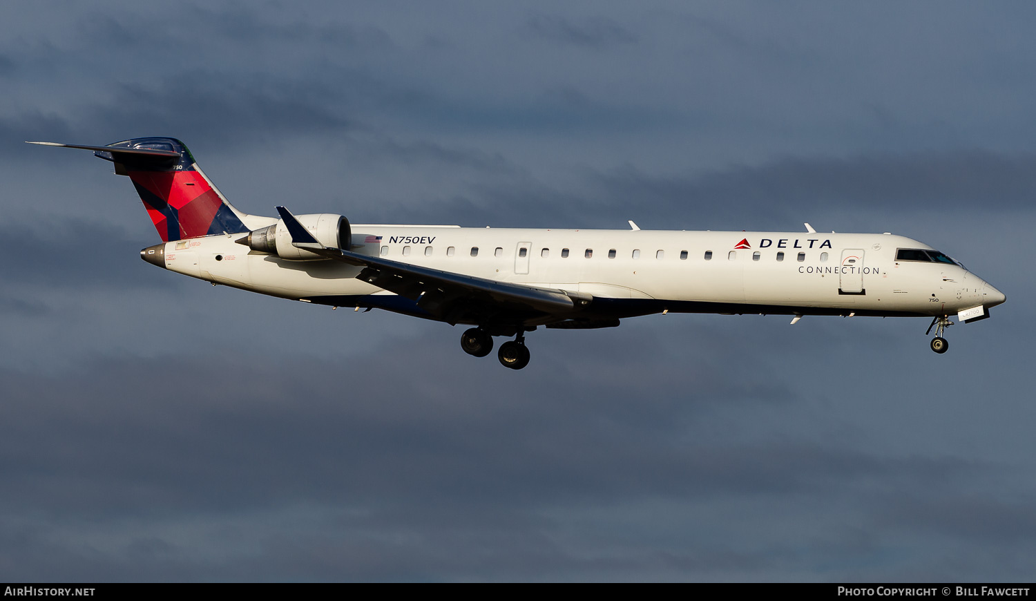 Aircraft Photo of N750EV | Bombardier CRJ-701ER (CL-600-2C10) | Delta Connection | AirHistory.net #786001