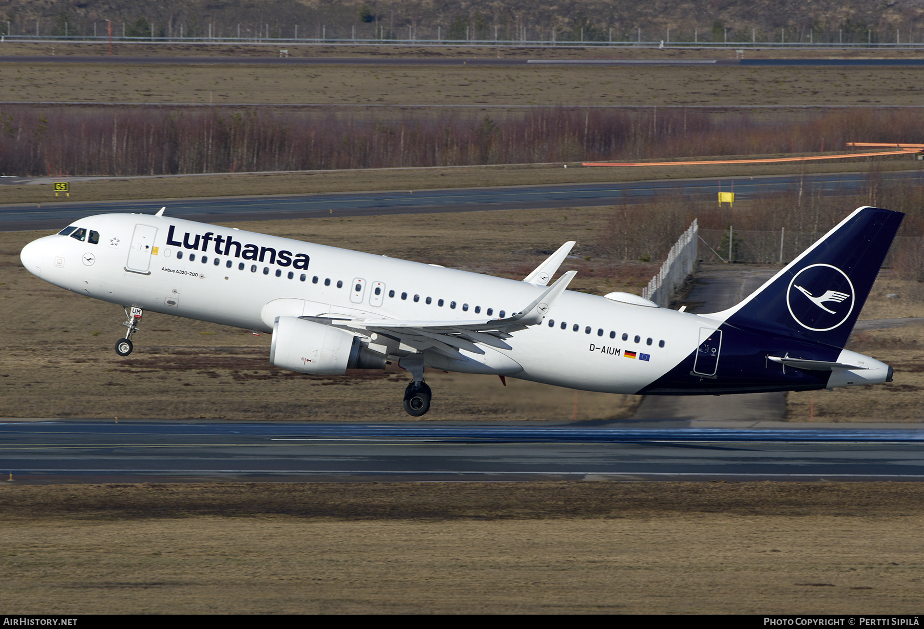 Aircraft Photo of D-AIUM | Airbus A320-214 | Lufthansa | AirHistory.net #786068