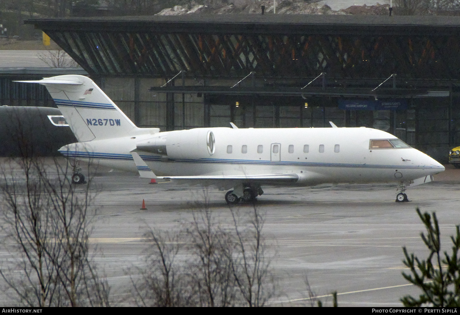 Aircraft Photo of N267DW | Bombardier Challenger 605 (CL-600-2B16) | AirHistory.net #786116