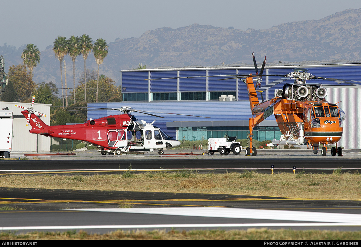 Aircraft Photo of N301FD | AgustaWestland AW-139 | Los Angeles City Fire Department | AirHistory.net #786354