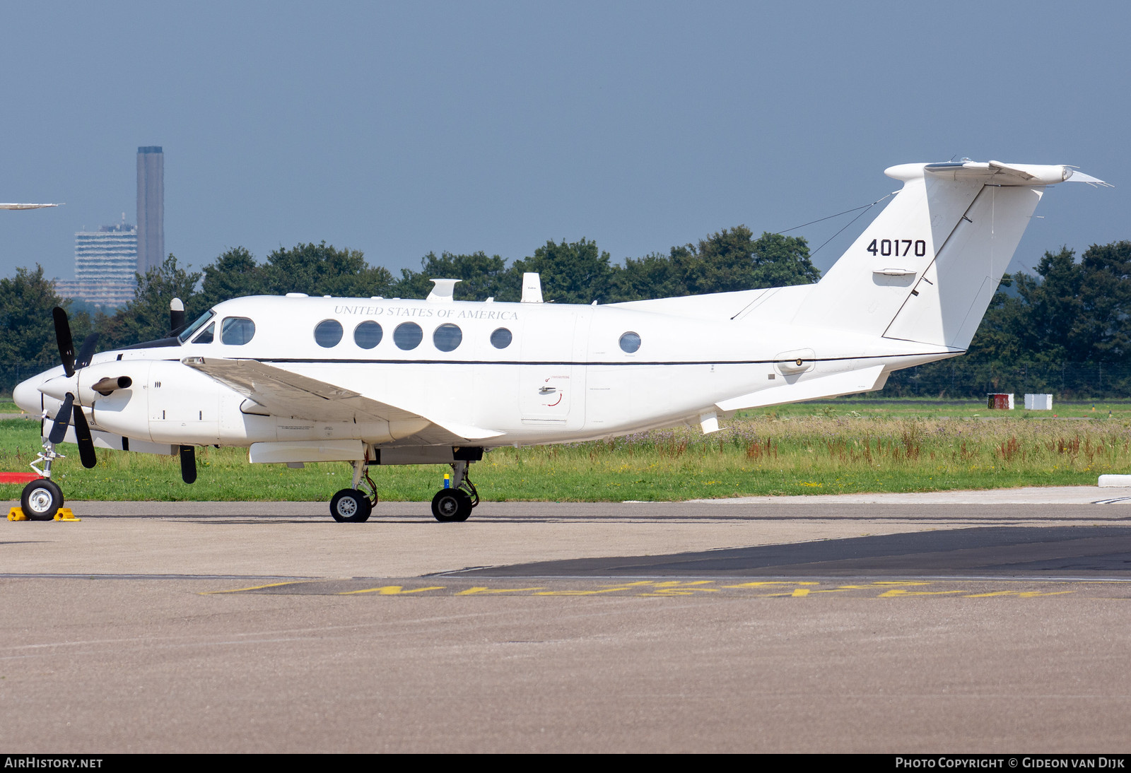 Aircraft Photo of 84-0170 / 40170 | Beech C-12U-3 Huron (B200C) | USA - Army | AirHistory.net #786383
