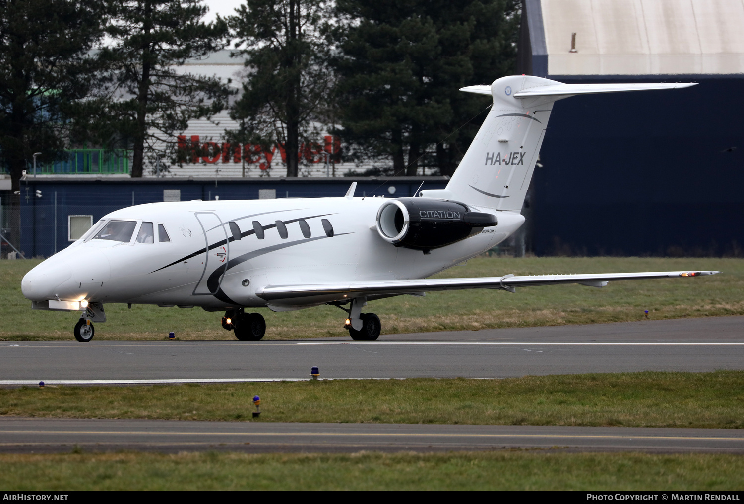 Aircraft Photo of HA-JEX | Cessna 650 Citation VI | AirHistory.net #786400