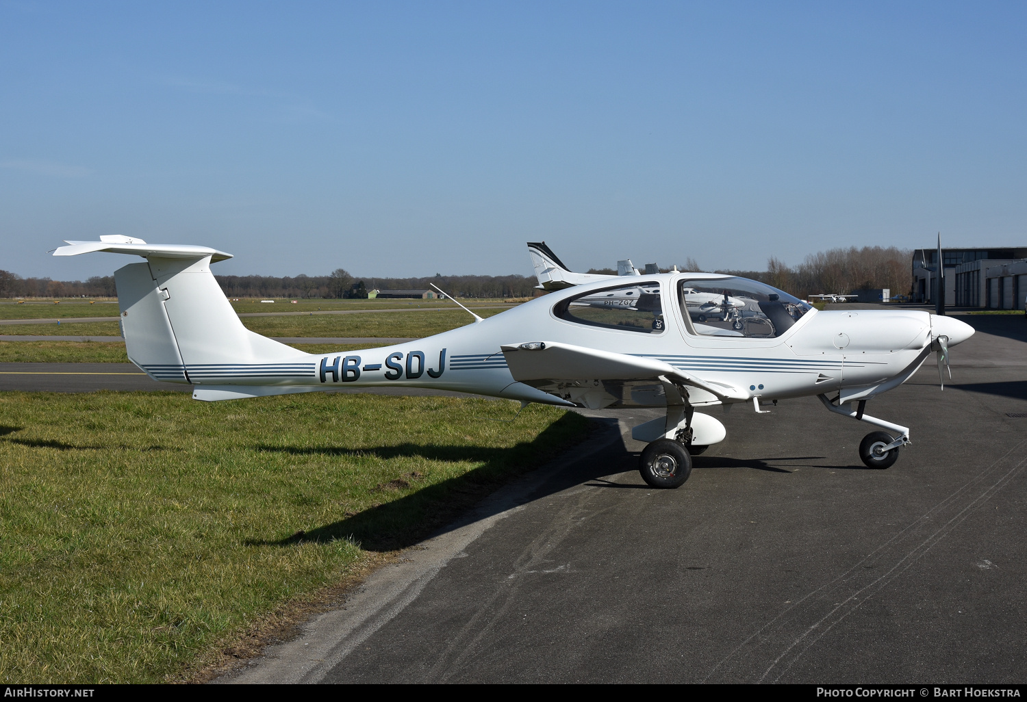 Aircraft Photo of HB-SDJ | Diamond DA40 Diamond Star | AirHistory.net #786464