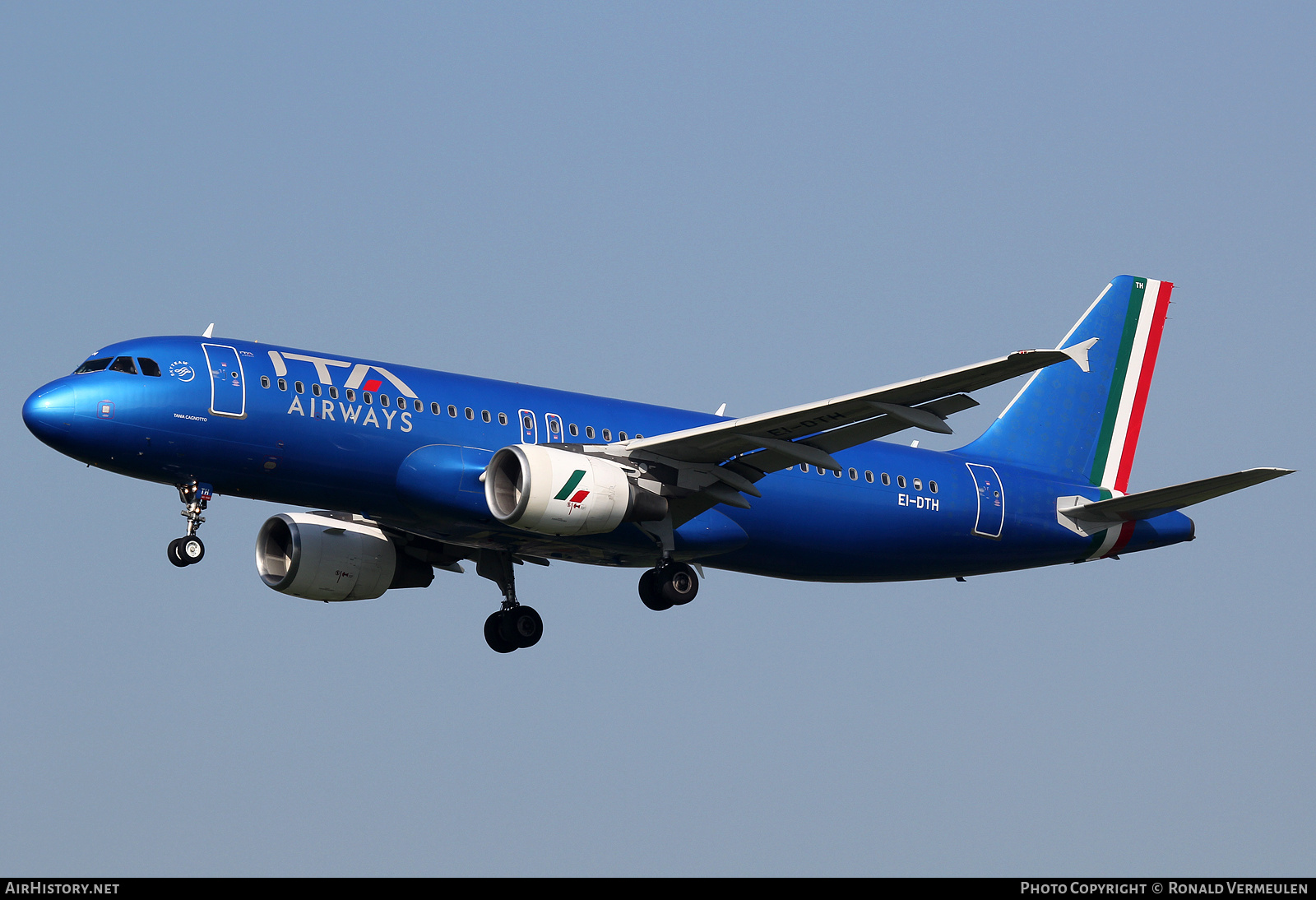 Aircraft Photo of EI-DTH | Airbus A320-216 | ITA Airways | AirHistory.net #786501