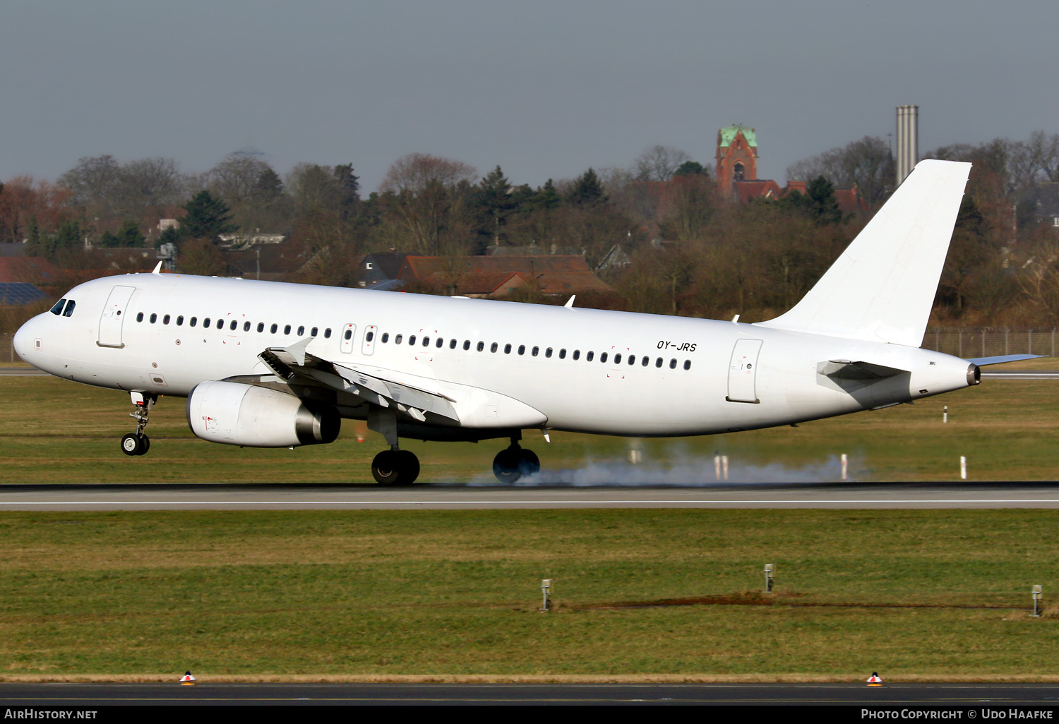Aircraft Photo of OY-JRS | Airbus A320-232 | AirHistory.net #786595