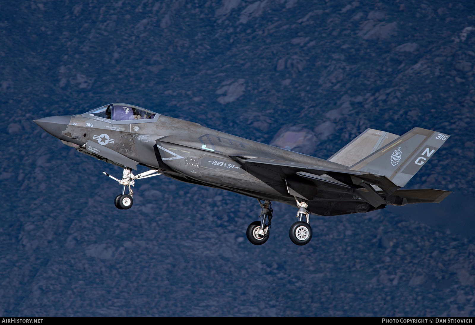 Aircraft Photo of 169790 | Lockheed Martin F-35C Lightning II | USA - Marines | AirHistory.net #786668