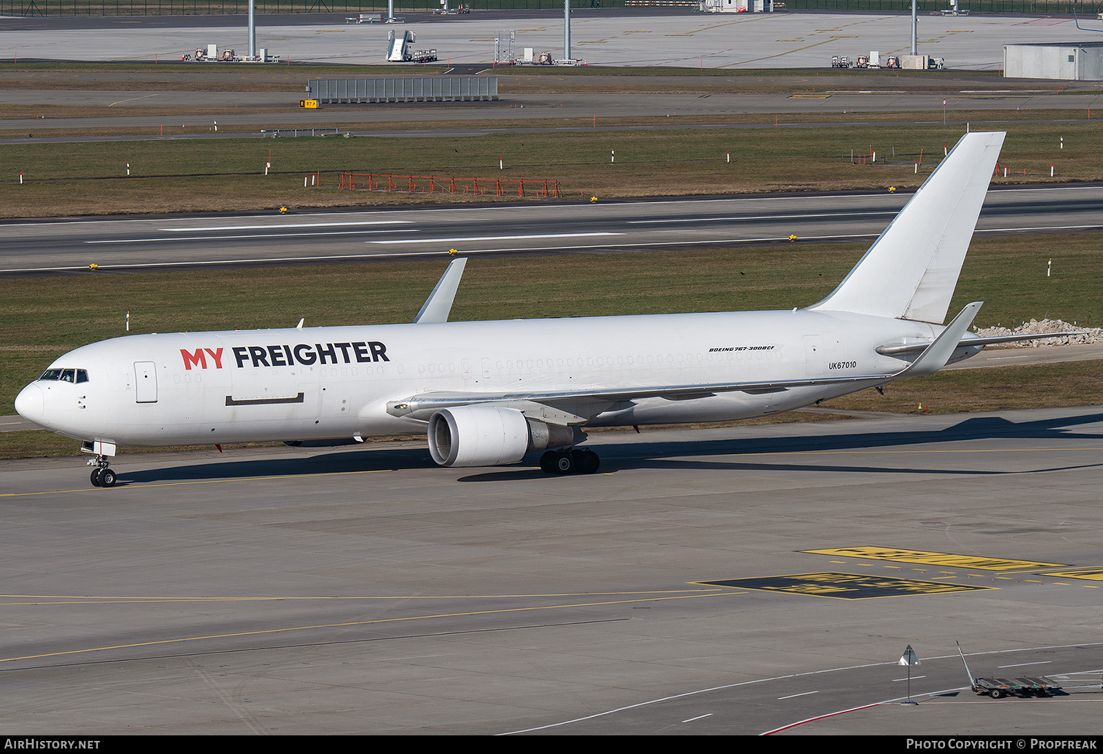 Aircraft Photo of UK-67010 | Boeing 767-31B/ER(BCF) | My Freighter | AirHistory.net #786707