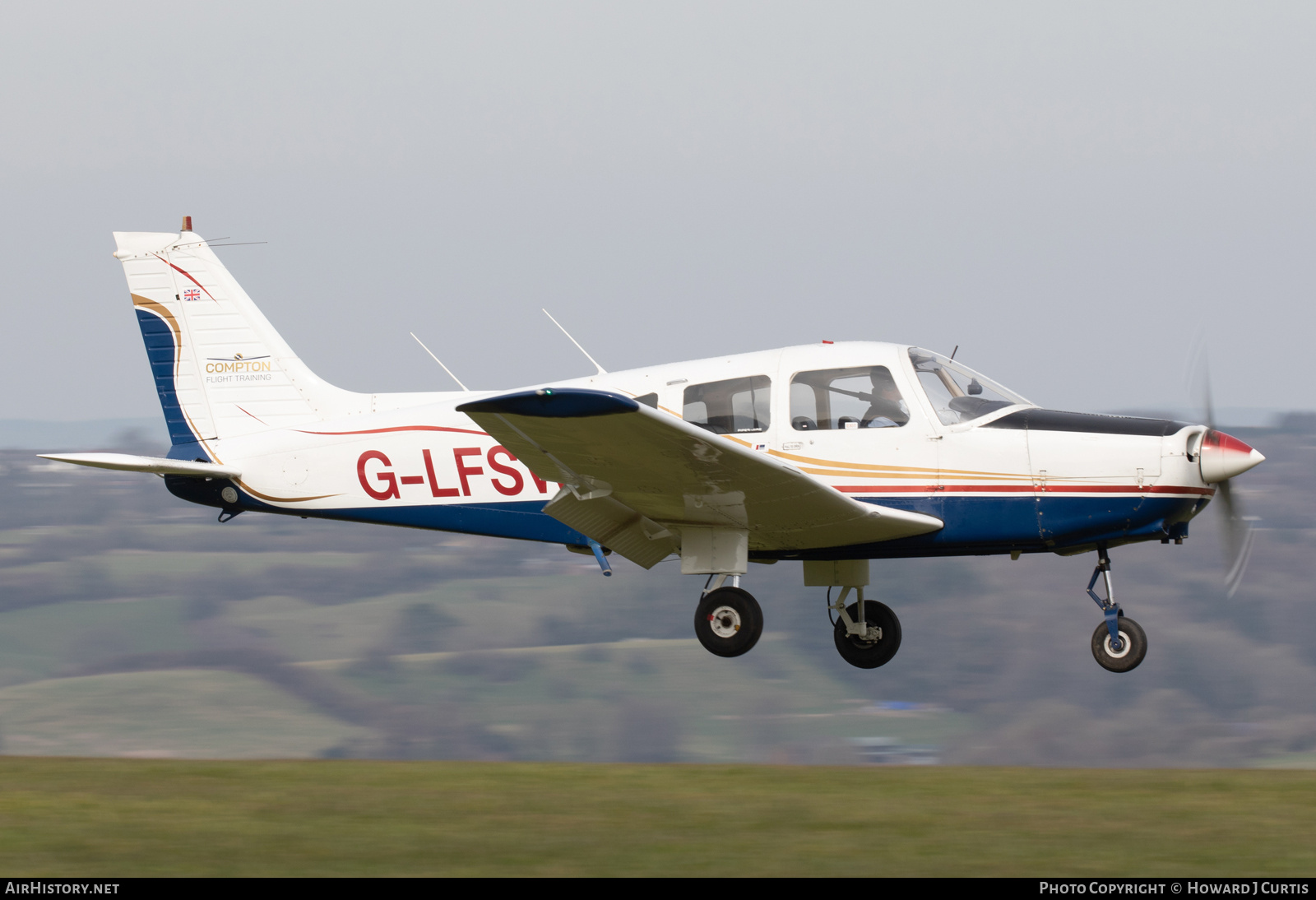 Aircraft Photo of G-LFSW | Piper PA-28-161 Warrior II | Compton Flight Training | AirHistory.net #786812