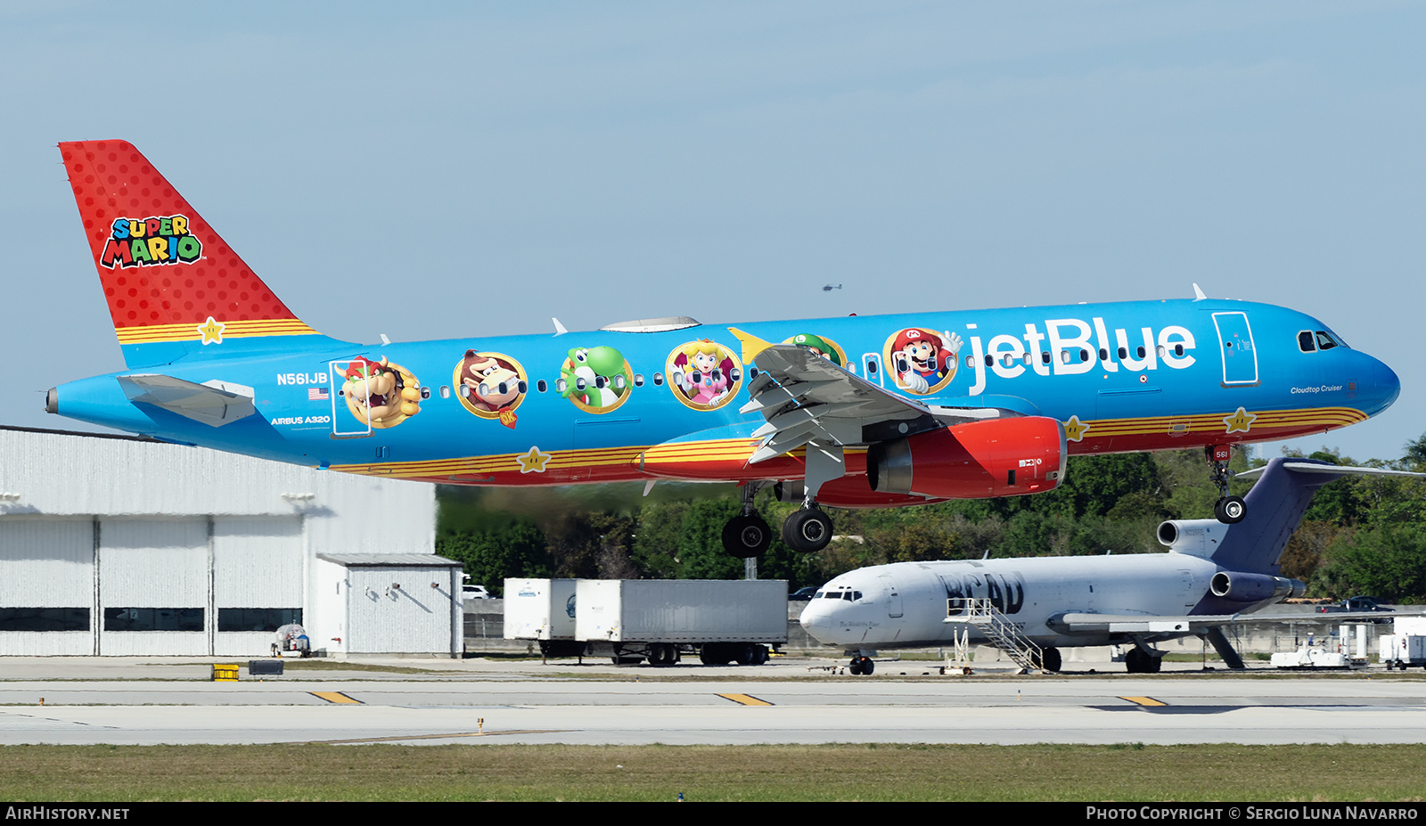 Aircraft Photo of N561JB | Airbus A320-232 | JetBlue Airways | AirHistory.net #786848