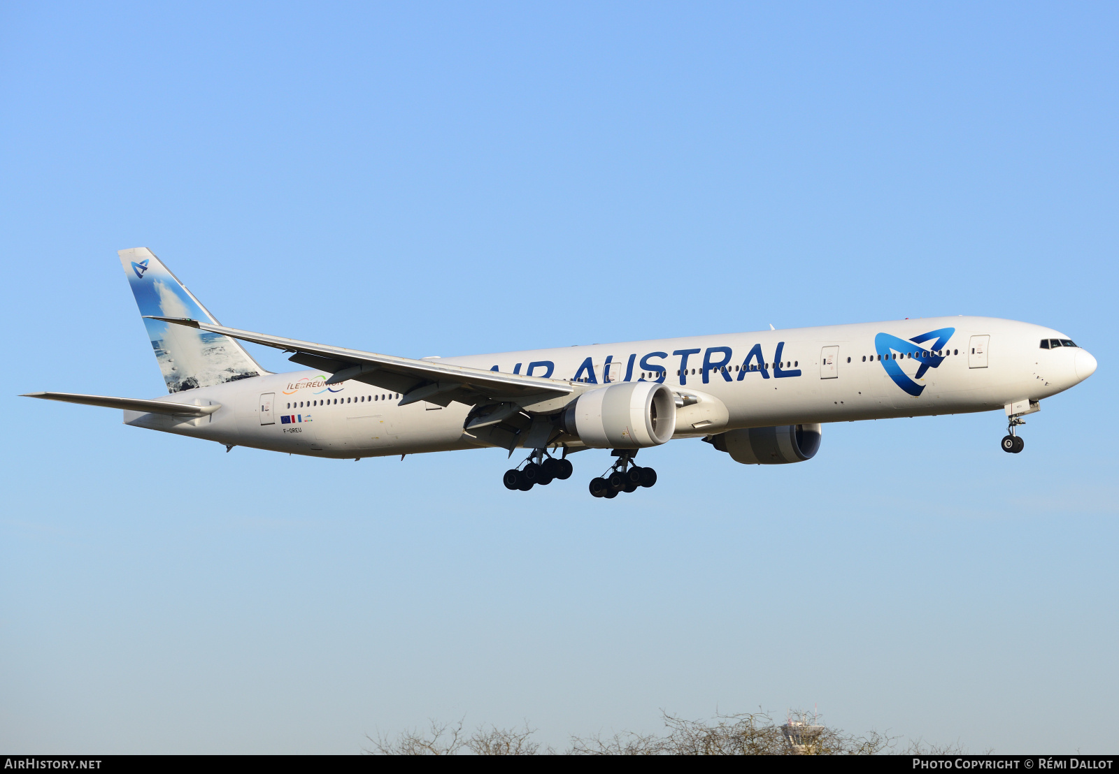 Aircraft Photo of F-OREU | Boeing 777-39M/ER | Air Austral | AirHistory.net #786887
